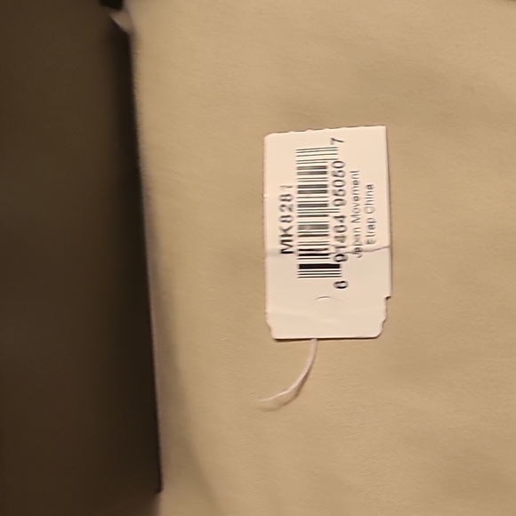 Michael Kors Watch Case - Picture 3 of 9